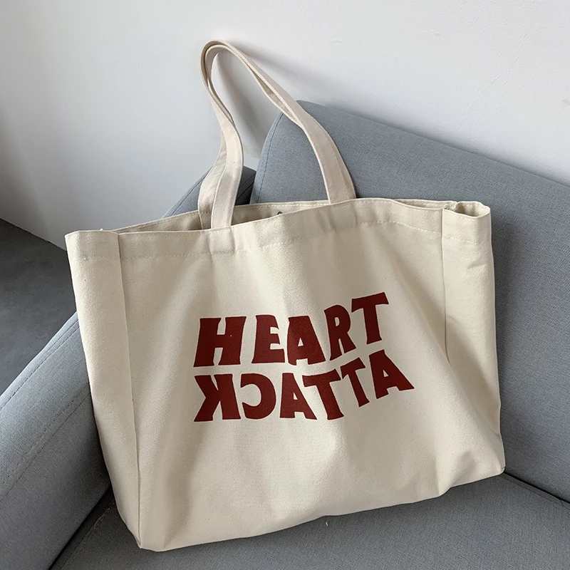 กระเป๋าผ้ามินิมอล HEART ใบใหญ่ เนื้อผ้าหนา ขนาด ยาว43*34*10CM