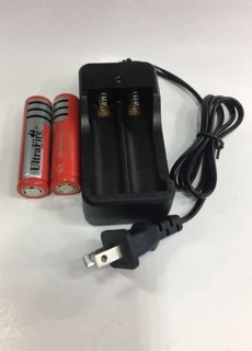 ถ่านชาร์จ18650+แท่งชาร์จถ่าน 3.7V 5800mAh