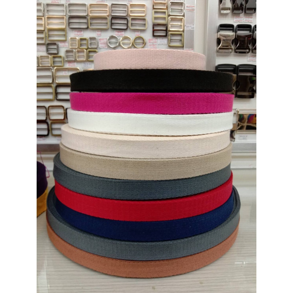 (ยกม้วน) สายคอตตอนสปันเรียบ ลายเรียบ ขนาด (2ซม.,2.5ซม.,3.1ซม.,3.8ซม.,5ซม.)  สำหรับทำสายกระเป๋า/รองเท