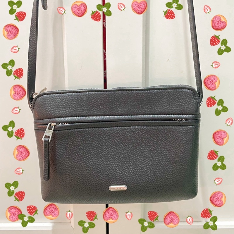 กระเป๋าสะพายข้าง มือสอง สภาพดี ยี่ห้อ devid jones