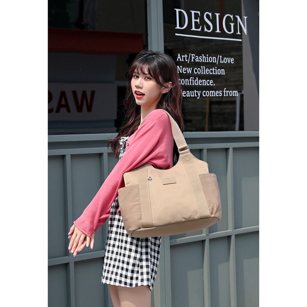 GUDIKA-พร้อมส่ง🔥 กระเป๋าสะพายข้างแฟชั่น TOTE BAG รุ่นใหม่ 2021 ผู้หญิง เกรดพรีเมี่ยม ผ้าไนลอน กันน้ำ100% รุ่น-5064