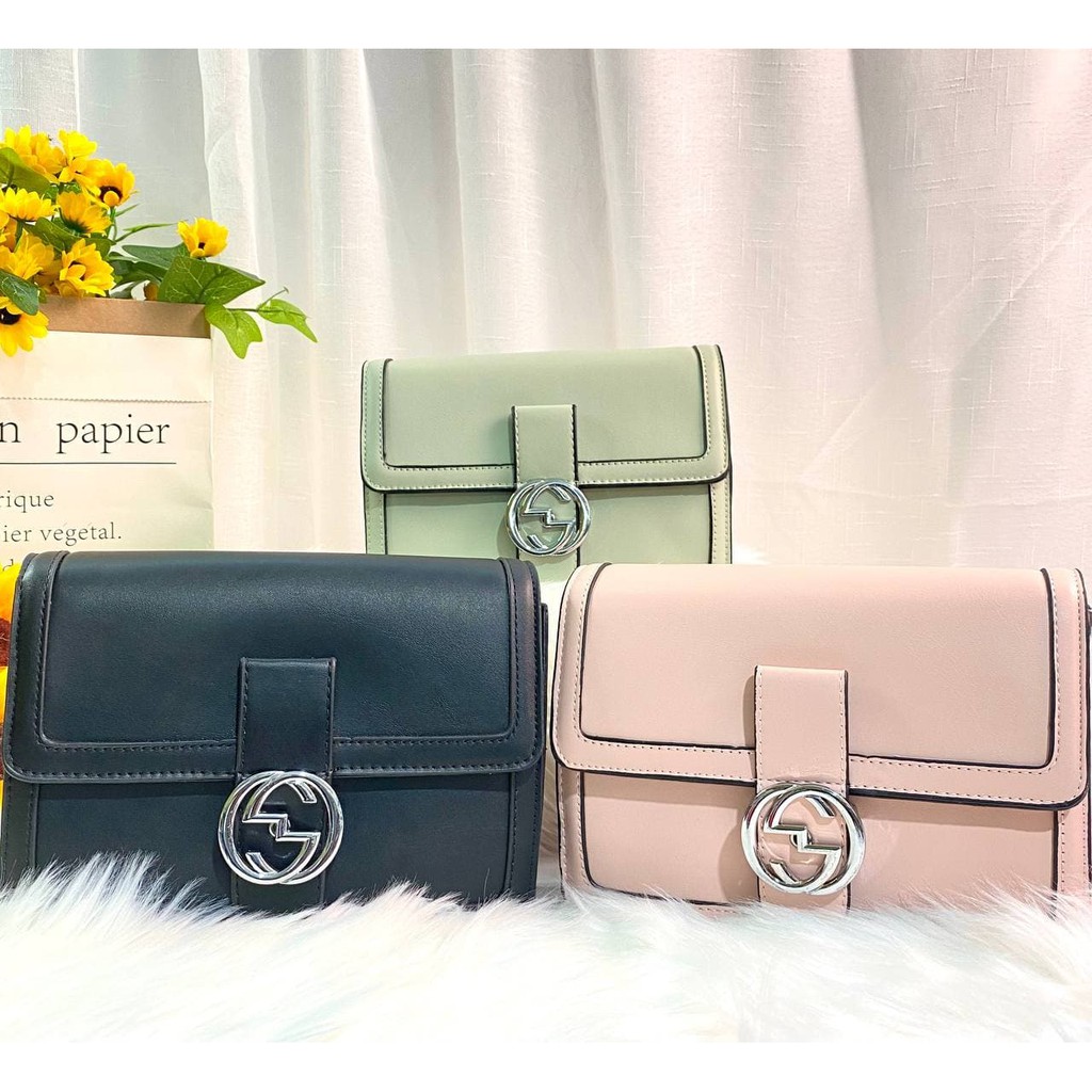 กระเป๋าสะพาย TUMI***