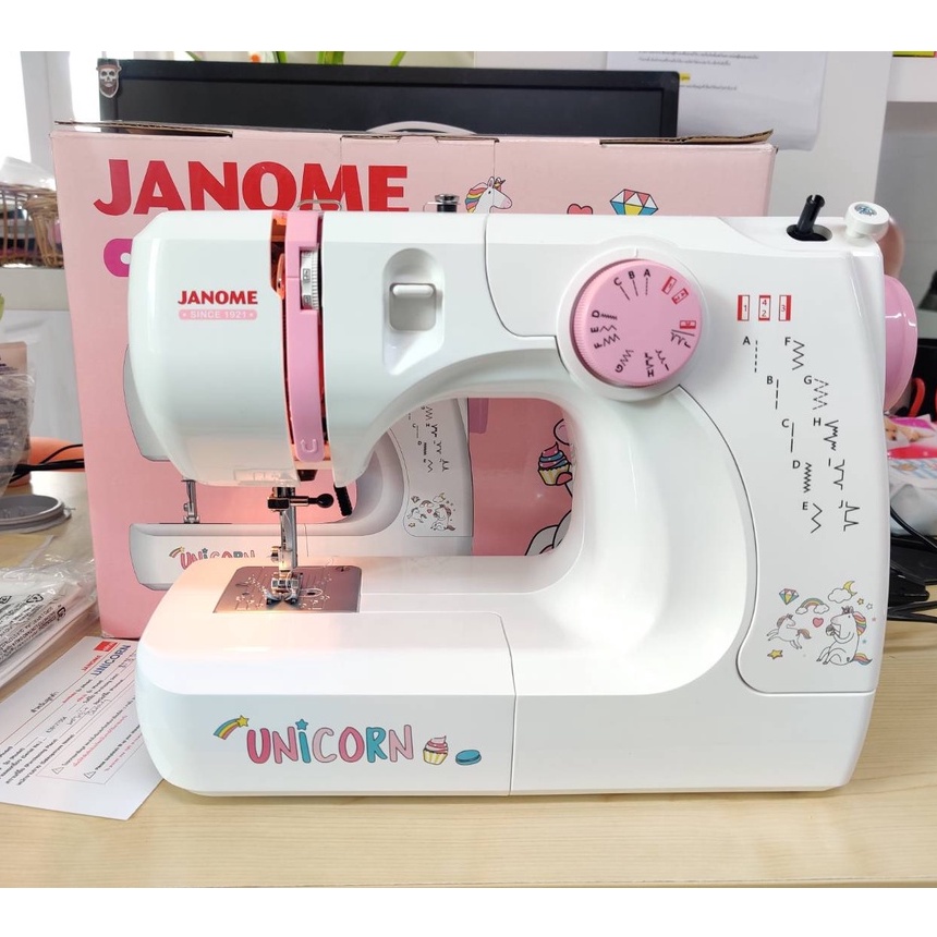 JANOME Unicorn จักรเย็บผ้า 639127554 แบรนด์ญี่ปุ่น จักรเย็บผ้า ไฟฟ้า แมคคานิค มือสอง เพิ่งซื้อมาประกันเหลือเกือบ 2 ปี