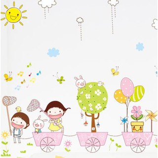 สติ๊กเกอร์ติดผนัง สติ๊กเกอร์ติดผนังห้องนอน รุ่นไล่จับผีเสื้อ (Wall Sticker)