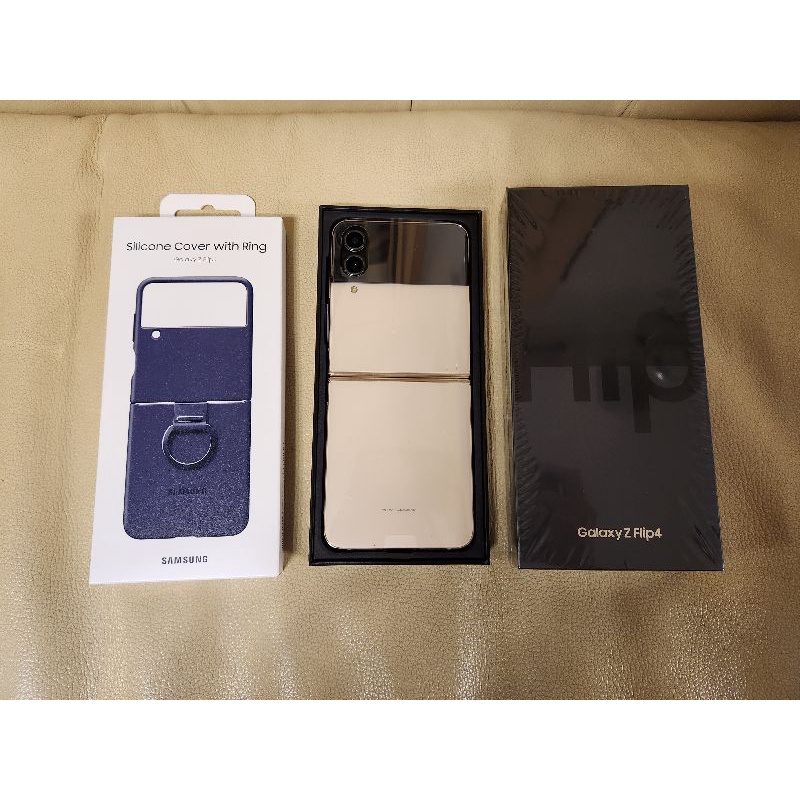 Samsung Galaxy Z Flip4