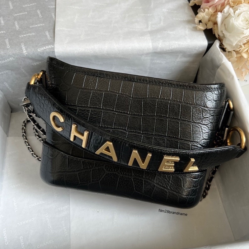 like new chanel GB croc holo28