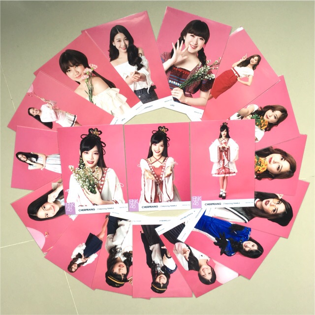 (อัพรอบใหม่ เฌอมาเพิ่ม) BNK48 Memorial of Handshake Photoset ของแท้ จาก Official