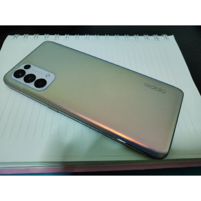 Oppo reno 5 5g มือสอง ผ่อนบัตรได้ พร้อมสายชาร์จ หูฟัง กล่องแท้ สภาพสวย 97%