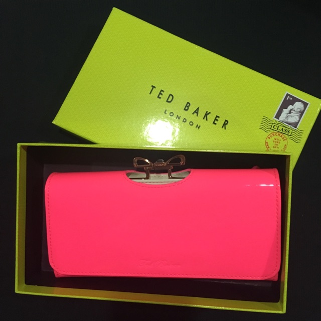 กระเป๋าสตางค์ Ted Baker แบบยาว สีชมพู