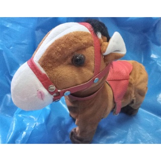 ม้าพยศใส่ถ่านน่ารัก เดินได้มีเสียงร้องและส่ายก้น walking plush horse toy