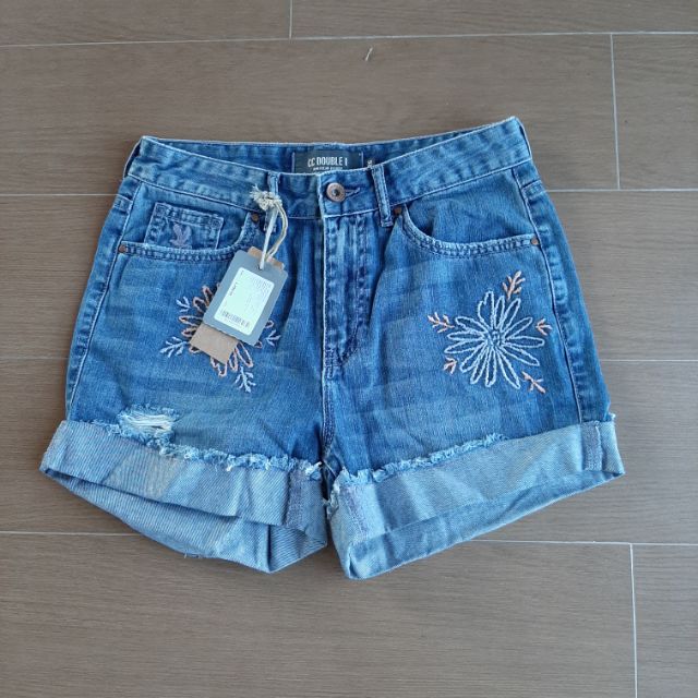 สินค้ามือ1 #Ccoo new with  กางเกงยีนส์ขาสั้น size 25sz.🍁 25 เอว25-27สะโพก 34-37 ผของใหม่ป้ายห้อยราคา