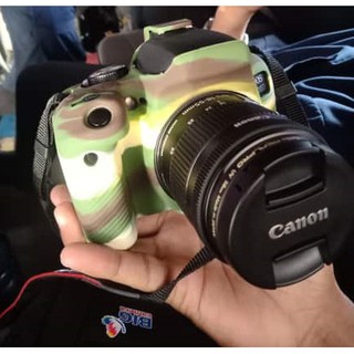 ซิลิโคน เคส Canon 800D สีลายพราง สีแดง เหลือง และ สีดำ ตรงรุ่น