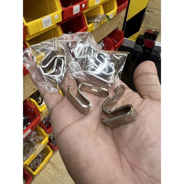 ขอเกี่ยวหมวก สแตนเลส เลส แท้ ไม่ขึ้นสนิม % คู่ละ 350