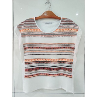 เสื้อแขนล้ำพิมพ์ลายในตัว แบรนด์ ZARA