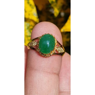 แหวนหยก 翡翠戒指 (Jadeite ring) 1.47 กะรัต (Cts.) ดิบ ไม่ผ่านการปรับปรุง (Type A) พม่า (Myanmar)