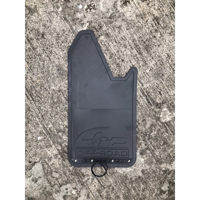 ยางบังโคลนรถยนต์สกรีนตัวนูน 4WD สีดำ พร้อมชุดรั้งอย่างดีเพลทอลูมิเนียมสีดำ1ชุด4ชิ้น - รูปที่ 5