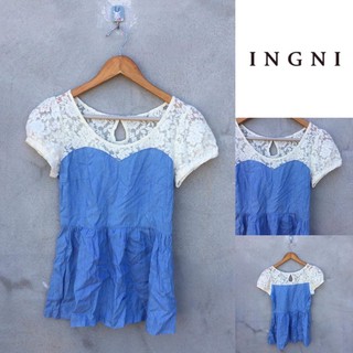 เสื้อท็อป สียีนส์ แต่งลูกไม้ขาว ingni ไซส์ m