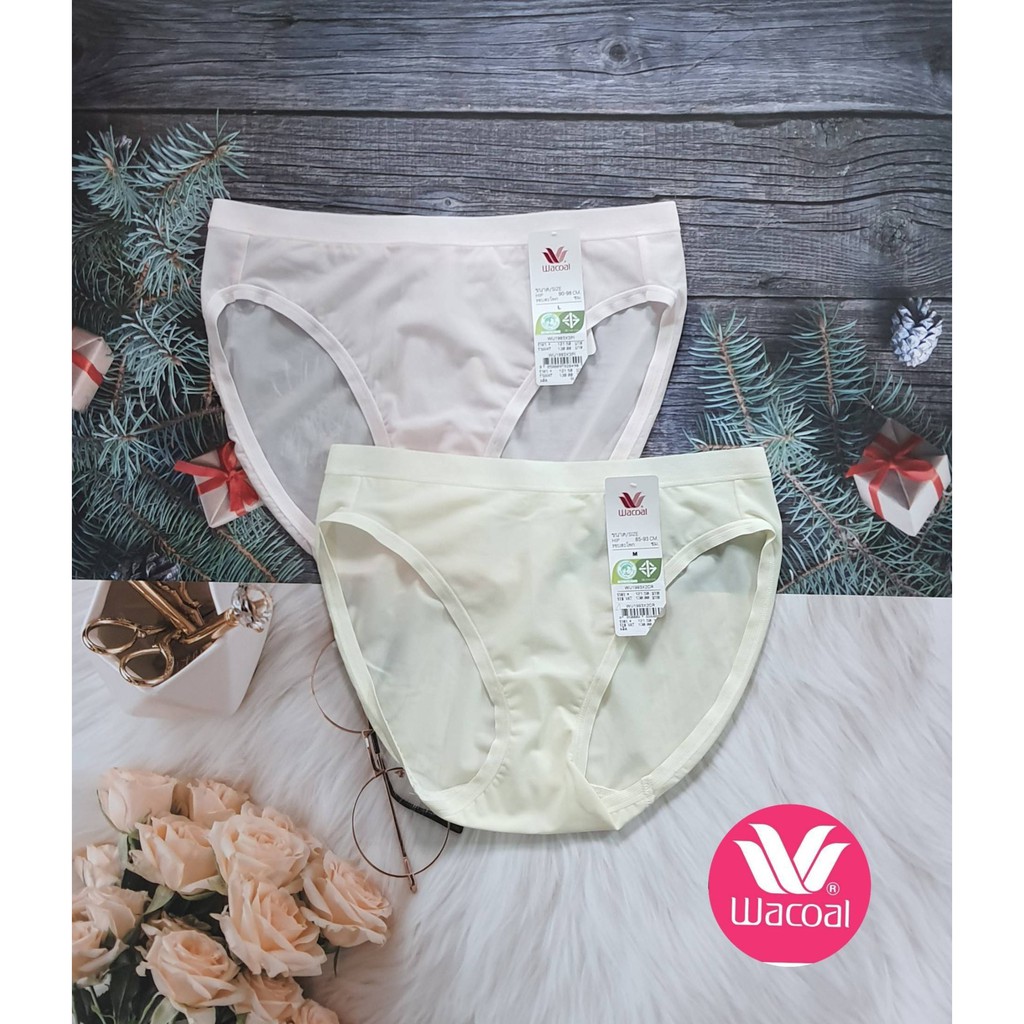 WACOAL PANTY รุ่น WU1993- ทรง Bikini เอวต่ำเล็กน้อย เนื้อผ้า Two way แบบซีทรู ดีไซน์เรียบ แต่ใส่แล้วสวยแพง