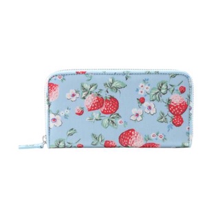 พร้อมส่ง Cath Kidston Wild Strawberry long wallet