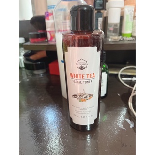 Naturista White Tea Facial Toner