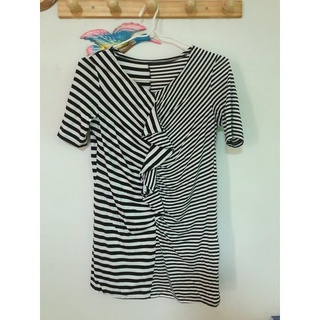 เสื้อลายทางแต่งลายมือสอง