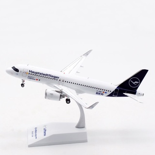 โมเดลเครื่องบินอัลลอย JC wings 1:200 Lufthansa Airbus a320neo d-ainz