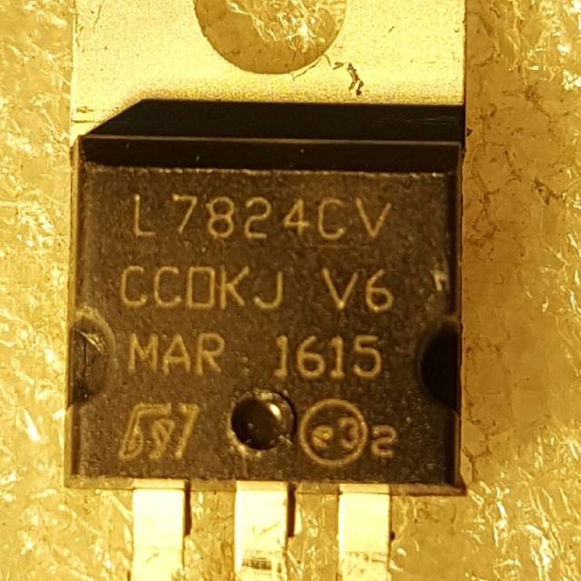 IC L7824 L 7824 Regulator 24V