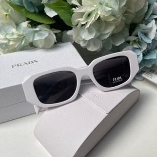 พร้อมส่ง Prada Sunglasses SPR17w-F