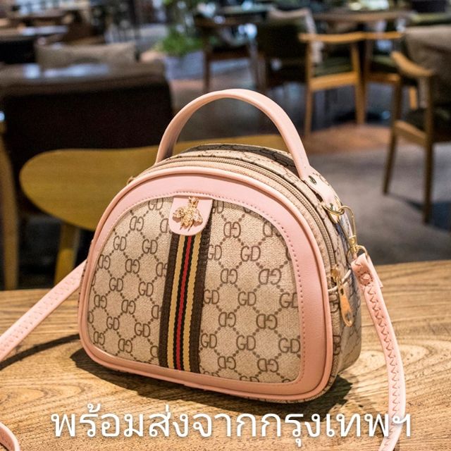 กระเป๋าแฟชั่น ผู้หญิง NEW 2024 กระเป๋า ผู้หญิงเกาหลีใหม่แฟชั่นป่าผึ้งน้อยไหล่ของ กระเป๋า INS กระเป๋าโทรศัพท์มือถือ