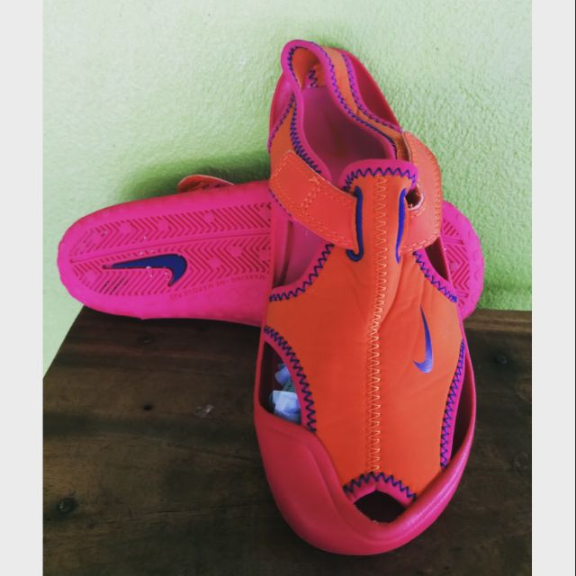 Nike รองเท้าเด็กมือสอง สภาพ 95%