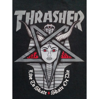 เสื้อ thrasher มือสอง