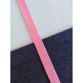 เชือก เชือกแบน เทปก้างปลา สายก้างปลา สีชมพู Bubblegum Pink ขนาด 1 ซม. ราคา 1 หลา 4 บาท