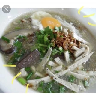หมูยอ หมูยออุบล สูตรเด็ดร้านตองหนึ่ง ร้านระดับตำนาน ไม่เล็กและไม่ใหญ่เกินไปกำลังพอดี