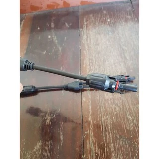 (1 คู่) ขั้วต่อสายไฟ แผงโซล่าเซลล์ MC4 ตัว Y Connector (ข้อต่อแผงโซล่าเซลล์ เข้า 2 ออก 1)