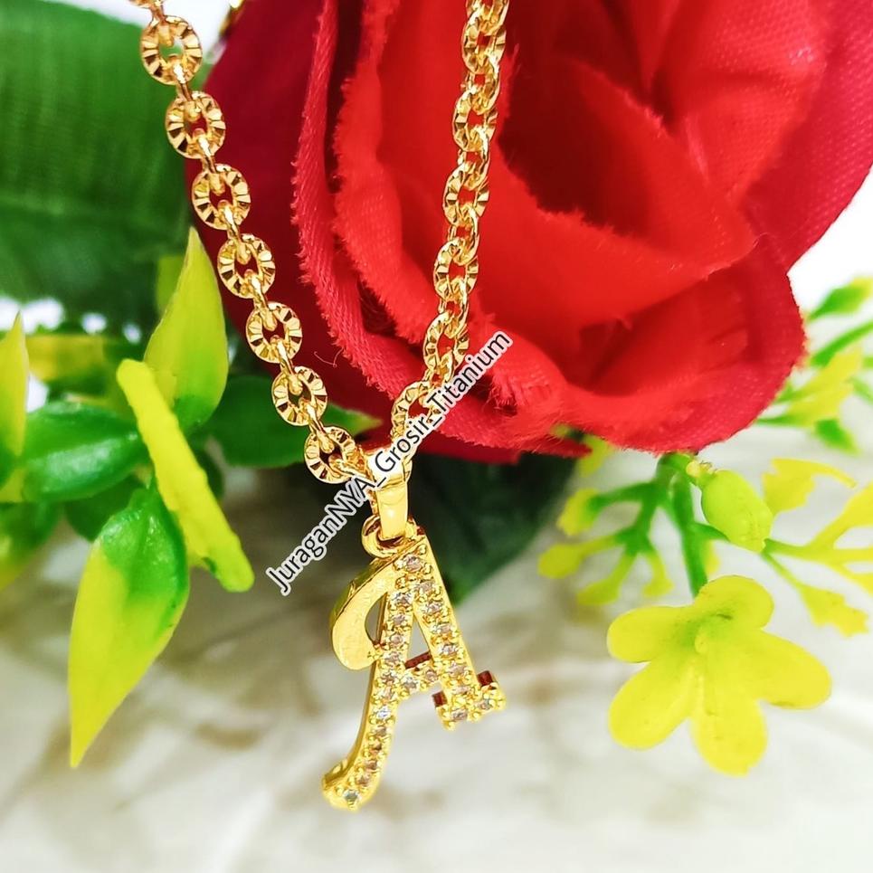 (ATC) TITANIUM SET สร้อยคอ+LIONTIN LATIN LETTER ZIRCON ANTI RUST ANTI FADE คุณภาพสูง