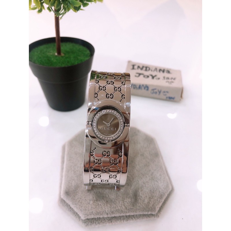 นาฬิกากุชชี่ Gucci watch Gucci Twirl มือสองของแท้