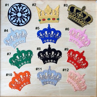 ตัวรีดมงกุฎ งานปัก มงกุฎ หลากสี crown Patch DIY wop ตัวรีด อาร์ม ลาย น่ารัก สวย ตัวรีดติดเสื้อ กางเกง กระเป๋า มงกุฎชมพู