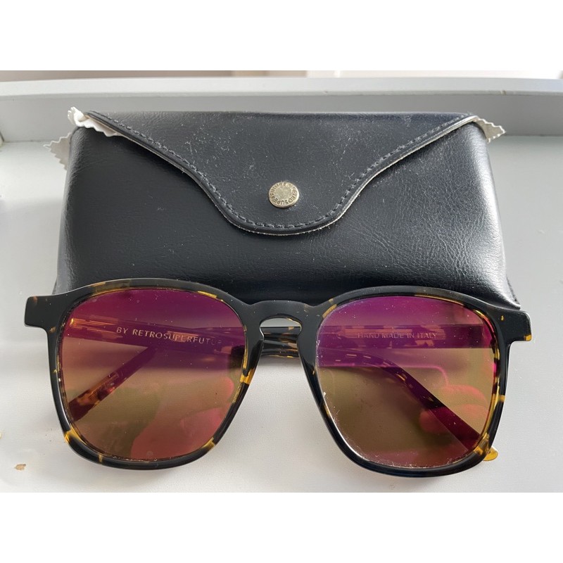 SUPER Unico Red Mirror