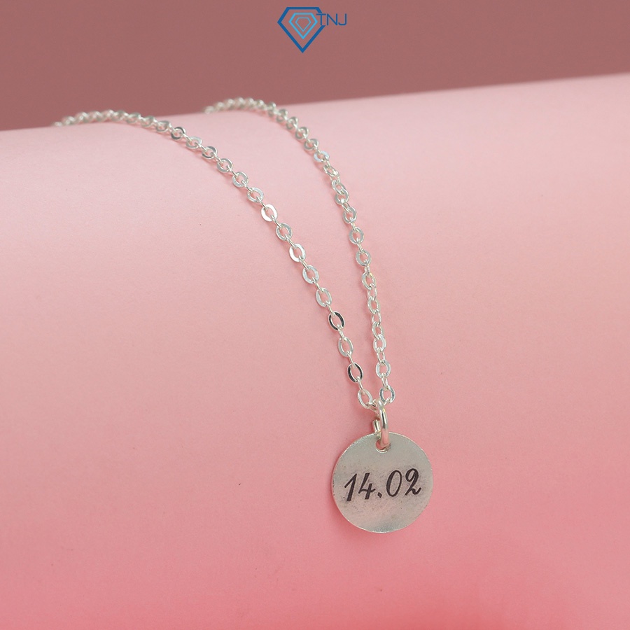 สร้อยคอสลักชื่อแบบกําหนดเองของผู้หญิงสีเงินราคาถูกที่สวยงาม DCN0587 TNJ Jewelry