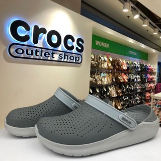 【สินค้าอยู่ไทยพร้อมส่ง】Saleรองเท้าแฟชั่น Crocs รูรองเท้าแตะรองเท้าผู้หญิงรองเท้าผู้ชาย