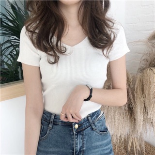 👚Solod color sweater👚 [พร้อมส่ง]เสื้อไหมพรมคอวี แขนสั้น