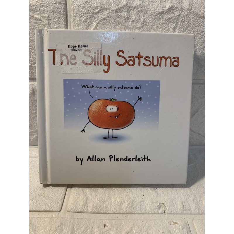 The Silly Satsuma by Allan Plenderleith ปกแข็งมือสอง-be2/1