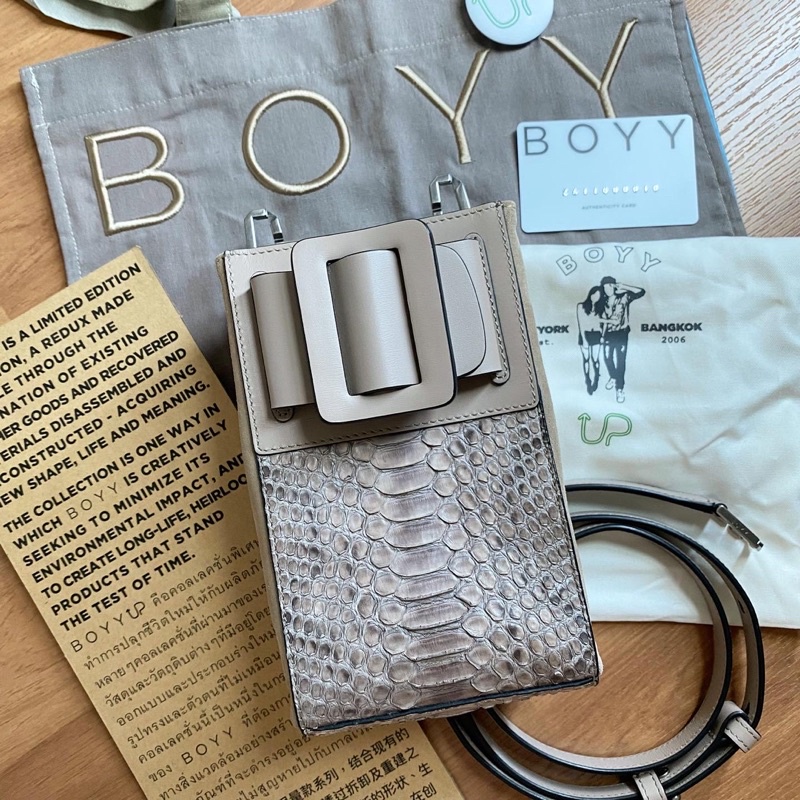 * ขายแล้ว * Boyy bag *NEW* limited