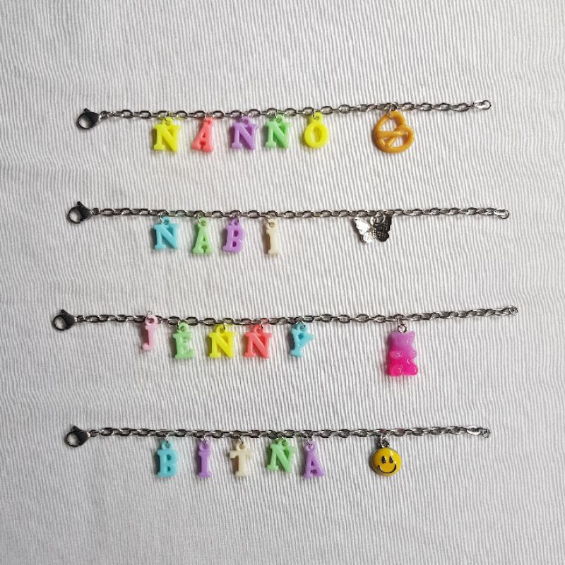 Your name bracelet สร้อยข้อมือชื่อ alphabet ของขวัญให้เพื่อน
