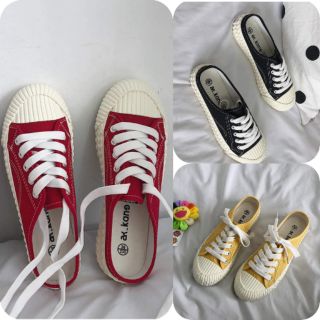 รองเท้าผ้าใบเปิดส้นแฟชั่น฿350 สวยน่ารักสไตล์วัยรุ่น มีแดง,ดำ,ขาว  size36-40มีเก็บเงินปลายทาง