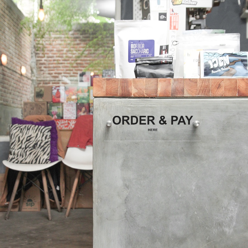 Order n Pay Here - เข็มกลัดป้ายอะคริลิคใส 8x22 cm