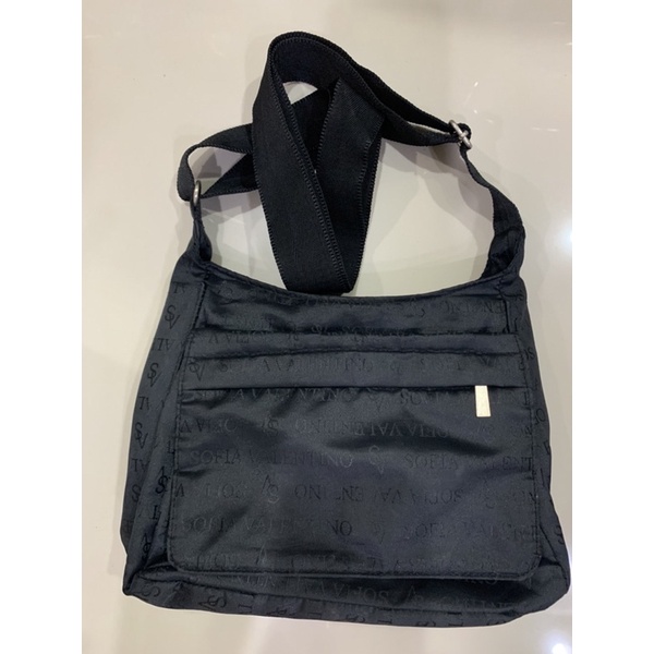 กระเป๋าสะพายข้างยี่ห้อ Valentino