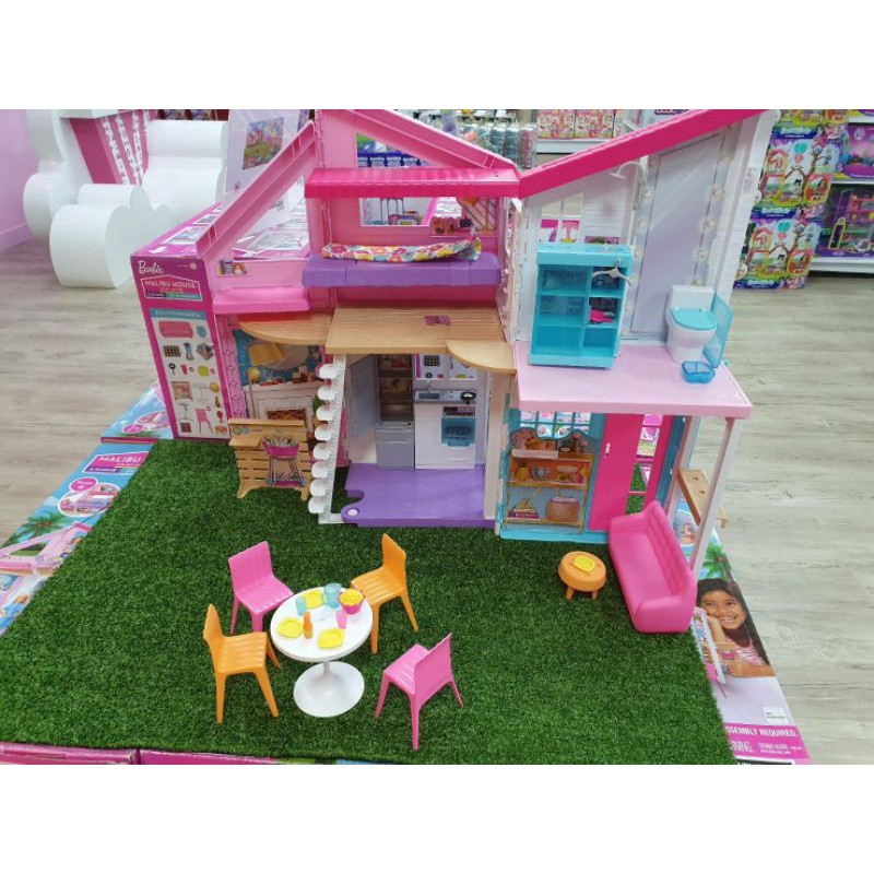Barbie Malibu House™ Playset บ้าน ตุ๊กตาบาร์บี้ 2 ชั้น