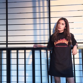 เสื้อยืดตัวยาว trasher