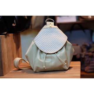 Leather Bag code : LB001 กระเป๋าเป้หนัง งานแฮนด์เมด สีขาว